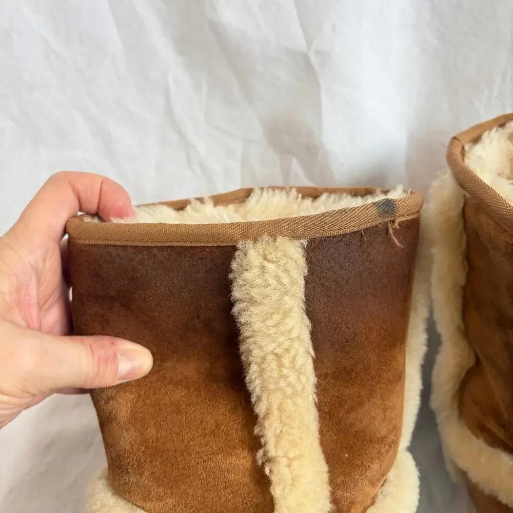 UGG Womens Carter mid calf chestnut boot. Size 5. shearling details. winter cozy